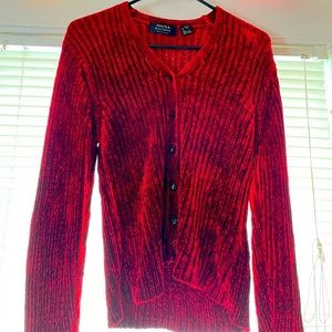 Dana Butchman, Medium, bright red.